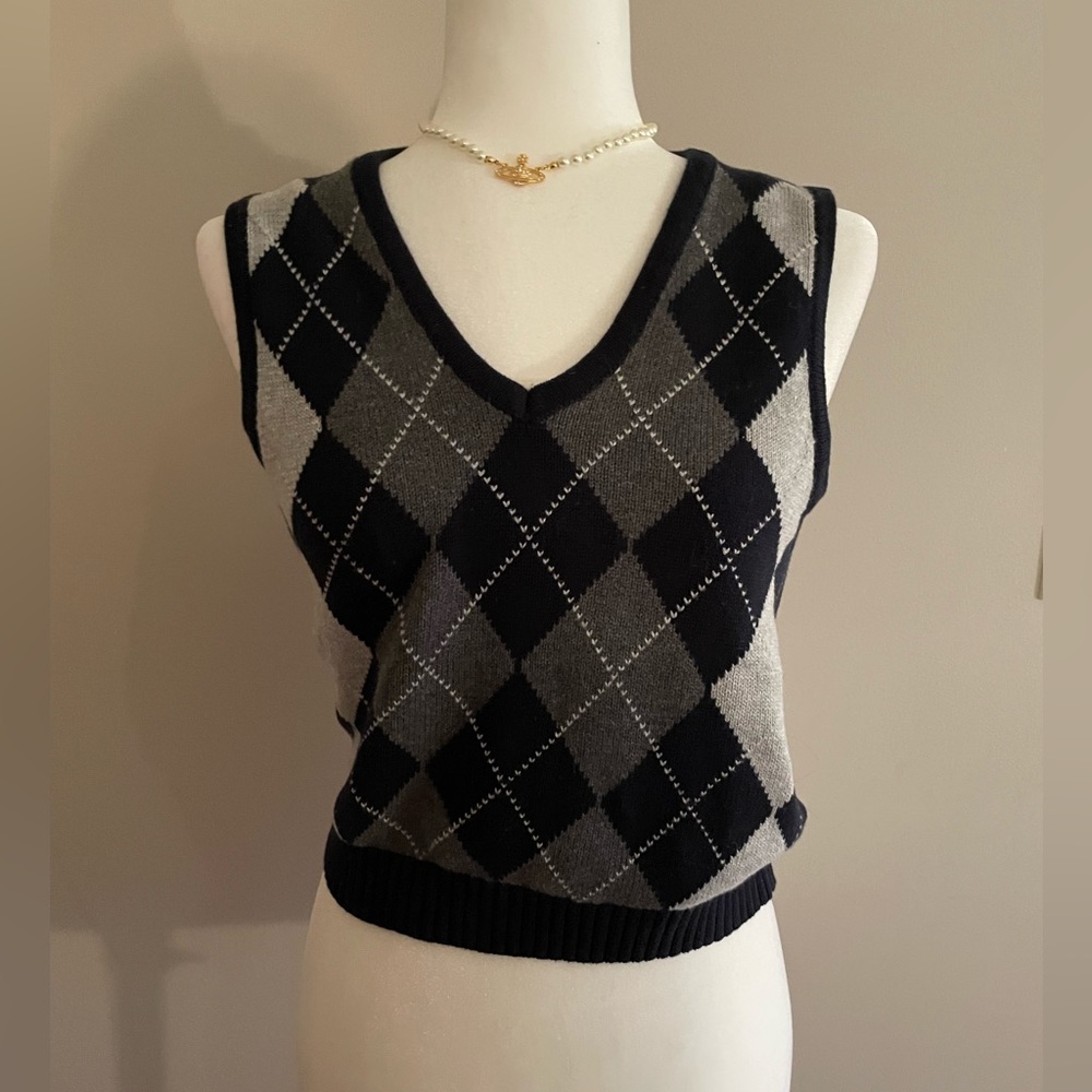 brandy melville argyle sweater vest